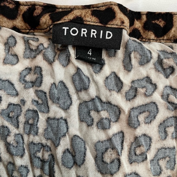Torrid size 4 leopard print challis shirt midi dress - Picture 6 of 9